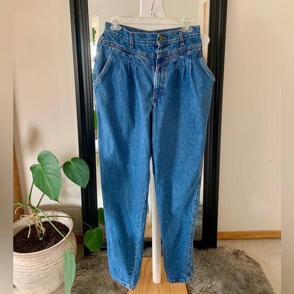 Vintage Chic High Rise Waisted Jeans - Picture 1 of 6
